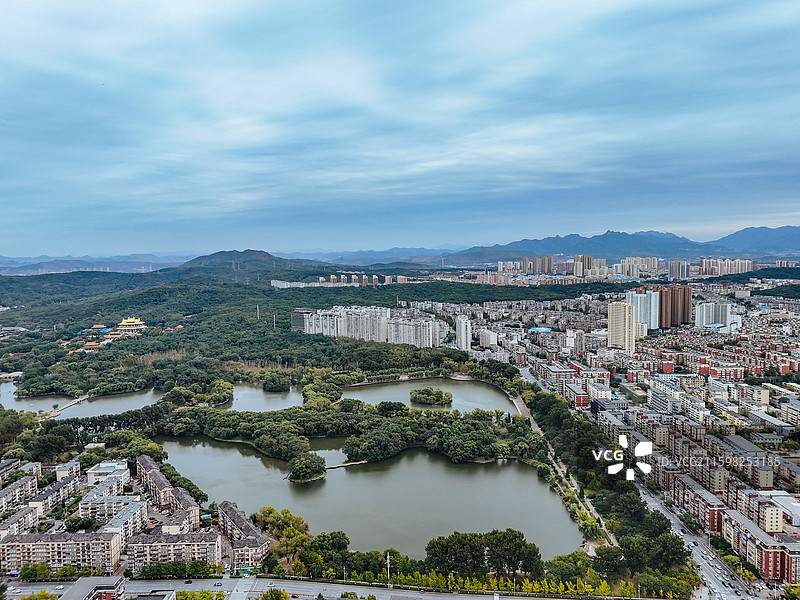 鞍山市 铁东区 胜利广场 玉佛山 人民公园 航拍 地标图片素材