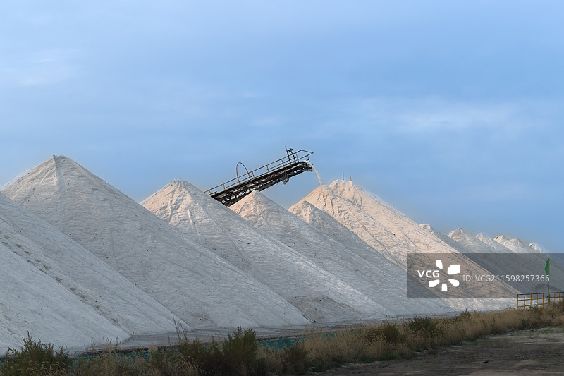 天津盐业海盐堆场图片素材