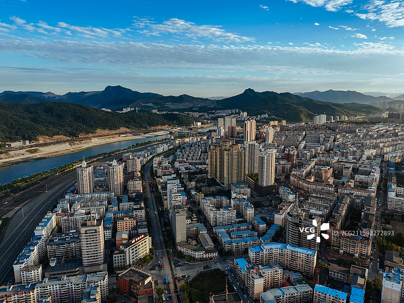 本溪市 明山区 枫叶广场 富虹商场 太子河 金山公园图片素材