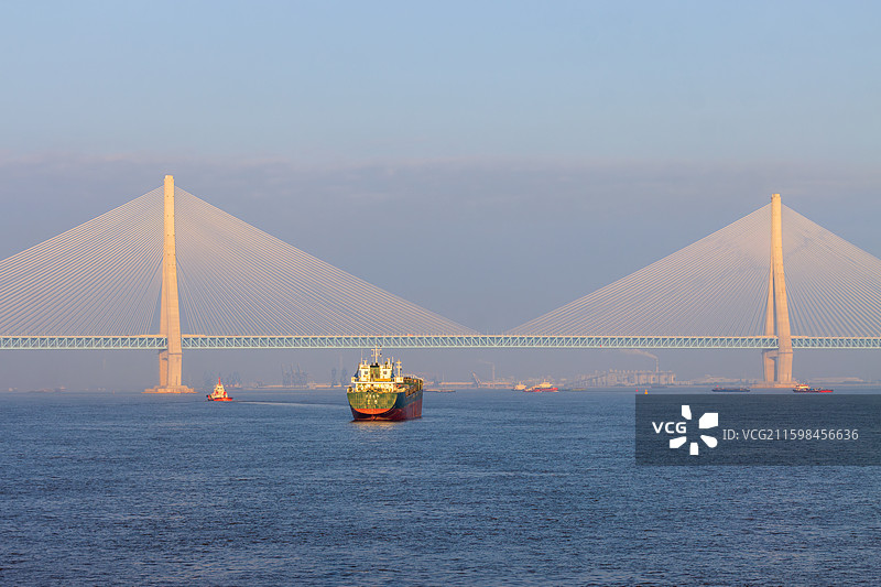 沪苏通长江公铁大桥风光图片素材