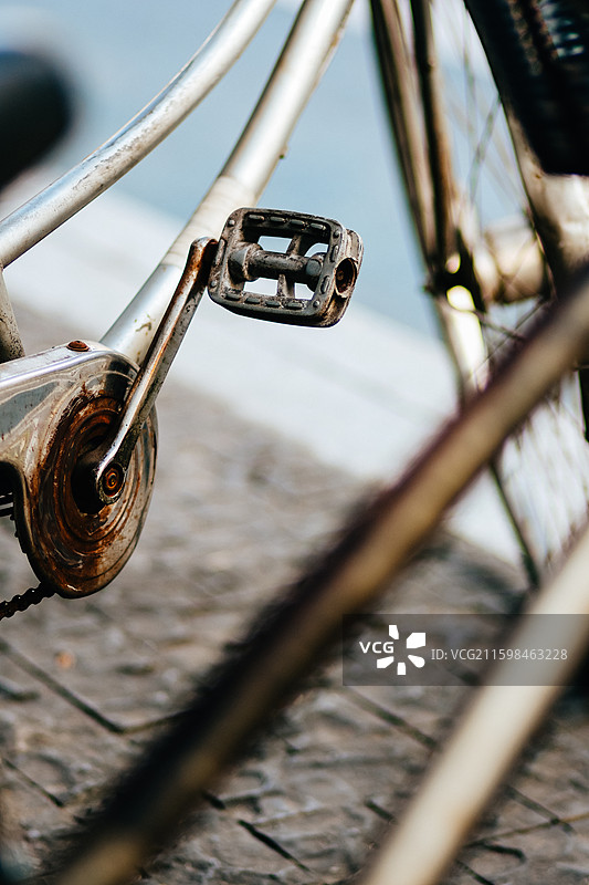 街边的自行车……图片素材