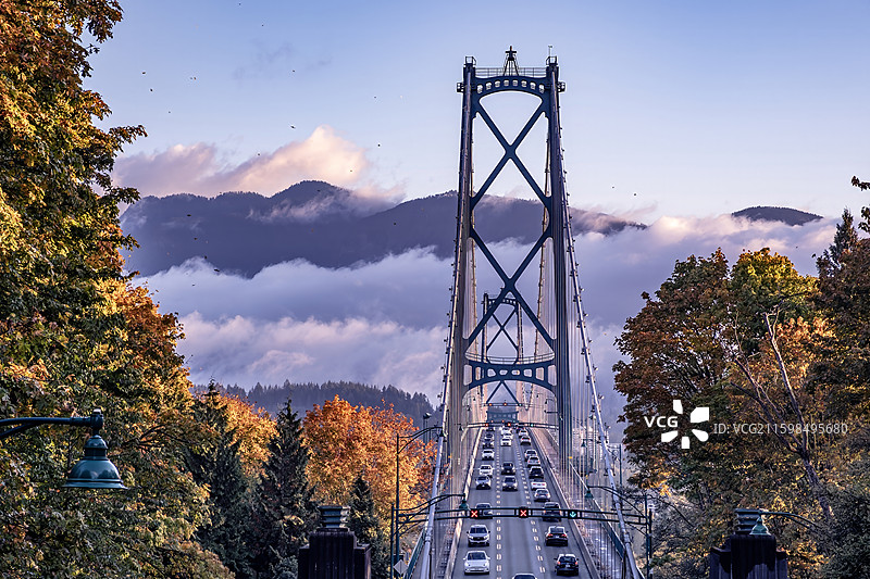 温哥华狮门桥秋色图片素材