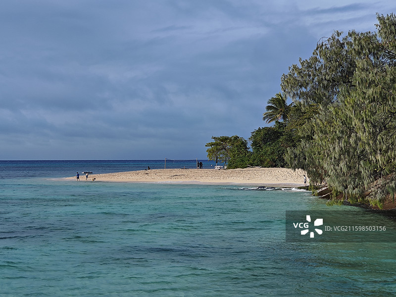 夏日纯净澳大利亚绿岛沙滩无人背景4K图片素材