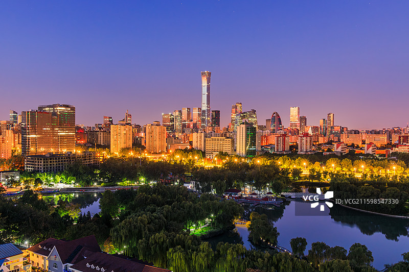 夜与日交替时的城市风景图片素材