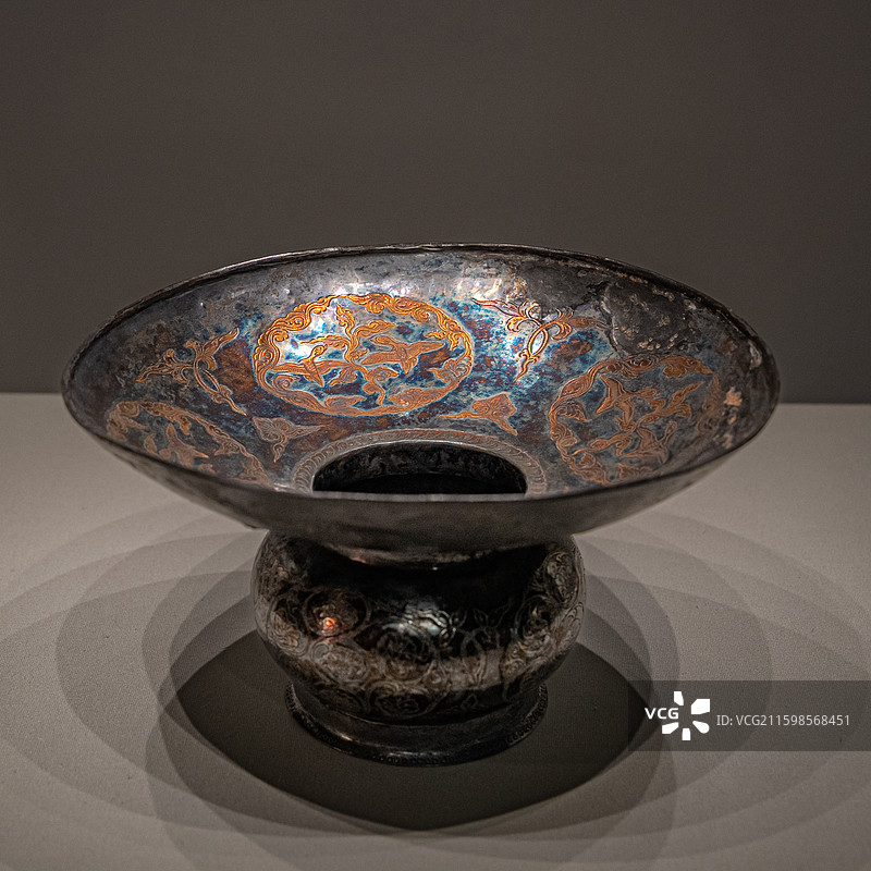 吴越国 錾花瑬金银盂 浙江省博物馆图片素材