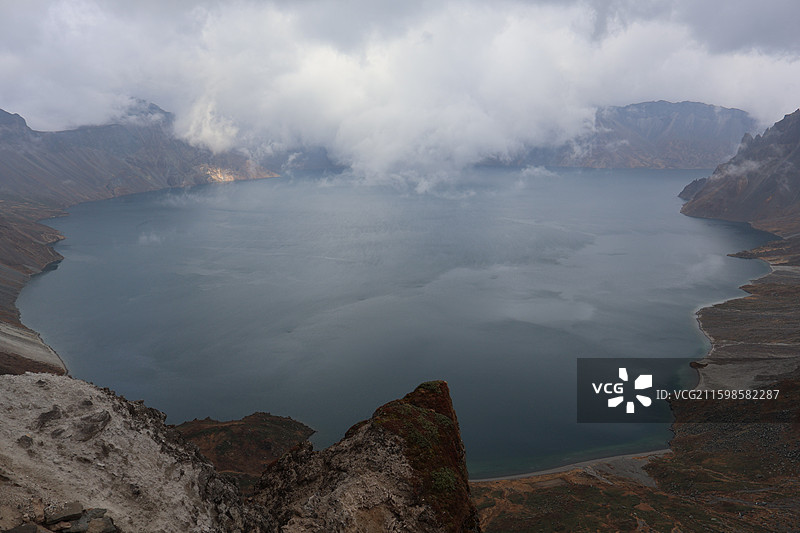 吉林-长白山南景区之变化多端的天池图片素材