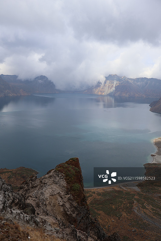 吉林-长白山南景区之变化多端的天池图片素材