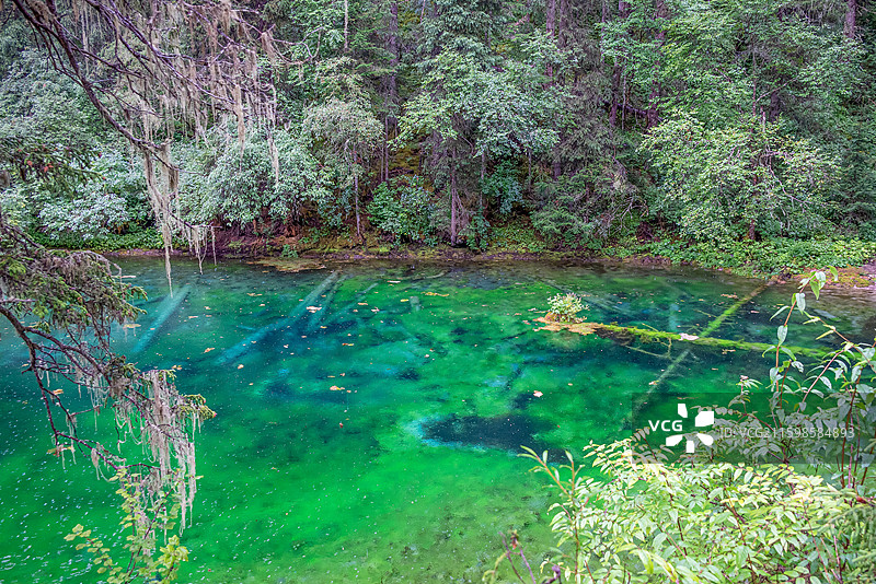 中国牟尼沟景区二道海雨中景色图片素材