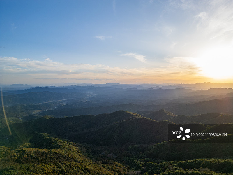 内蒙古赤峰道须沟云中草原日落航拍图片素材