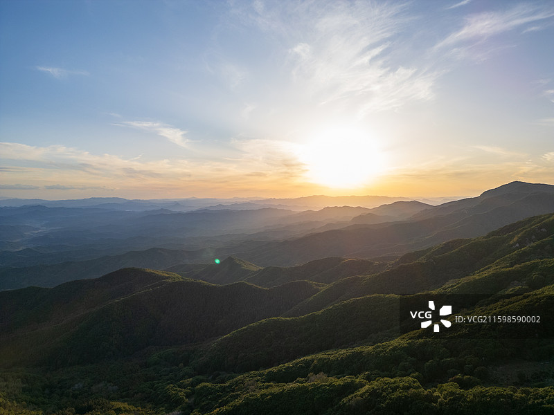 内蒙古赤峰道须沟云中草原日落航拍图片素材