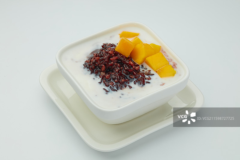 黑米芒果椰奶图片素材