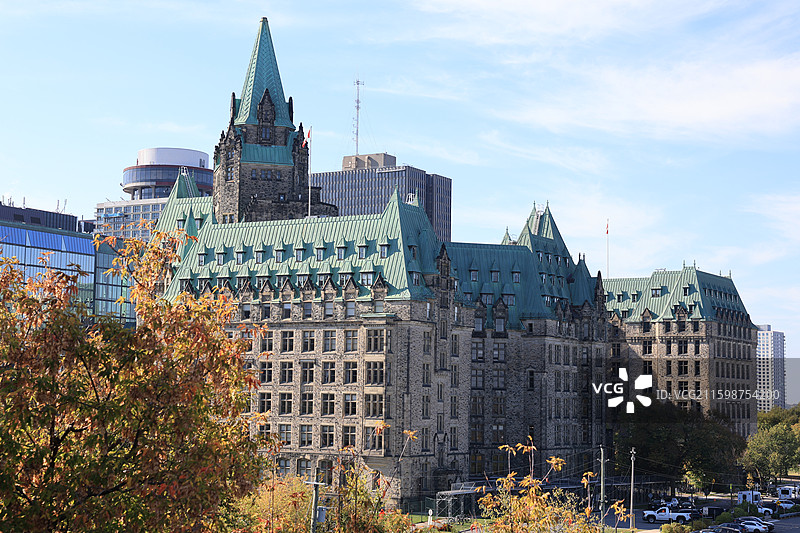 加拿大渥太华，秋天的联邦大厦图片素材