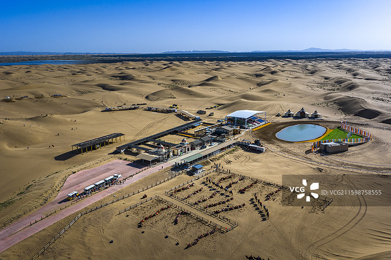 阿拉善通湖草原景区图片素材