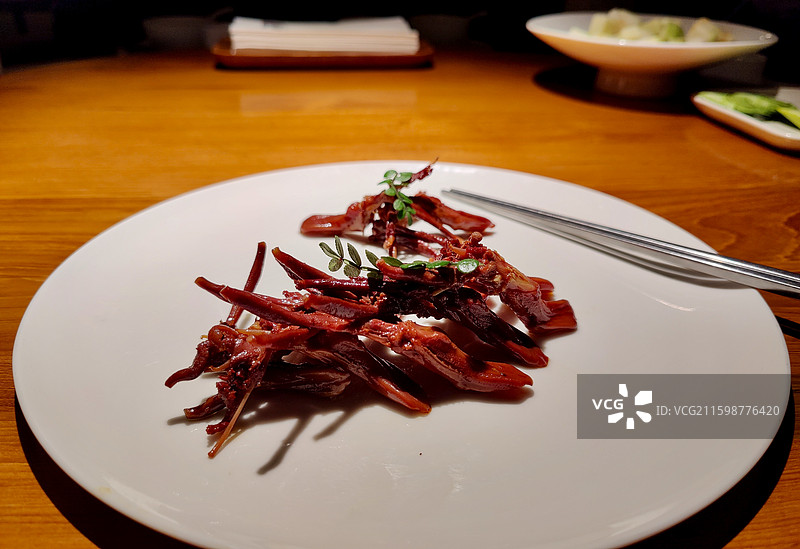 极具氛围感的特色美食私房菜图片素材