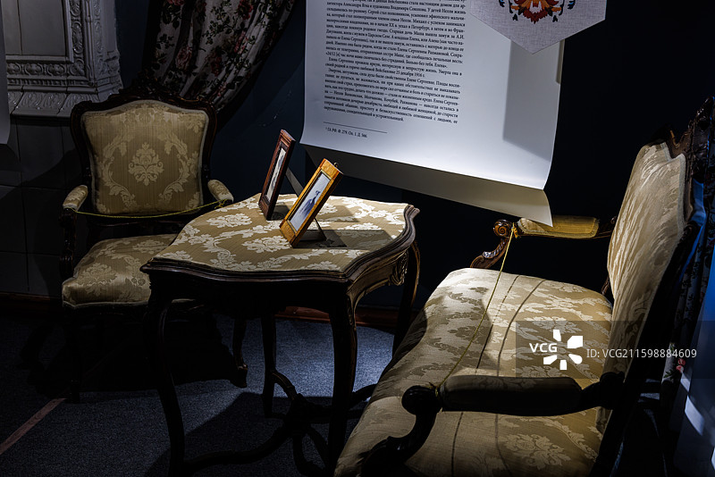俄罗斯伊尔库茨克十二月党人博物馆室内展品图片素材