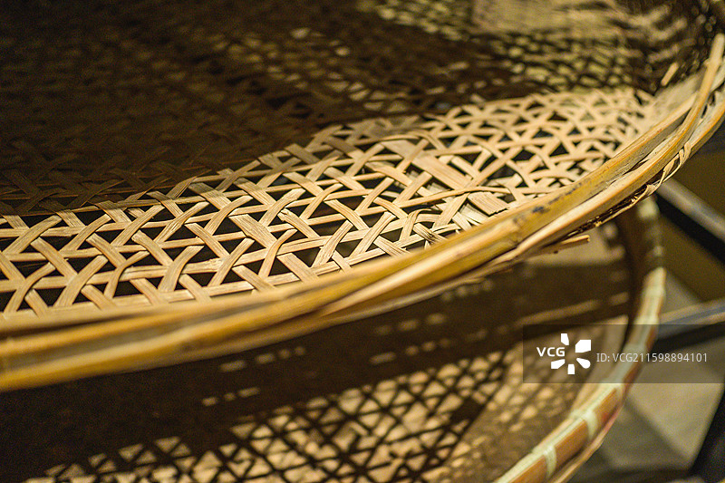 中国非遗竹编簸箕竹子特写图片素材