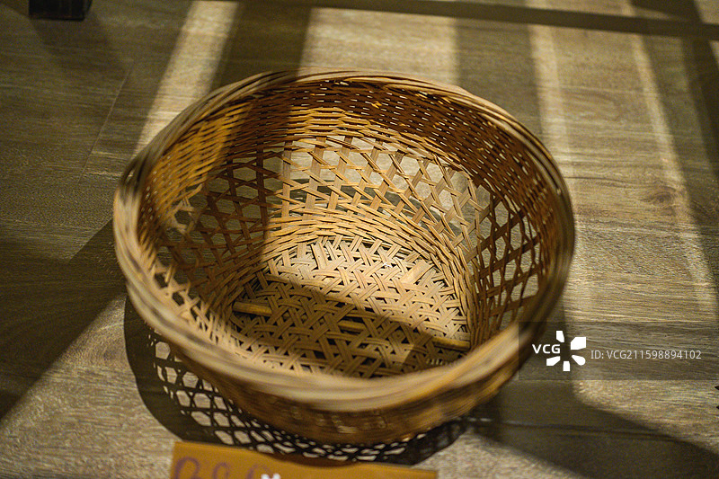 中国非遗竹编簸箕竹子特写图片素材
