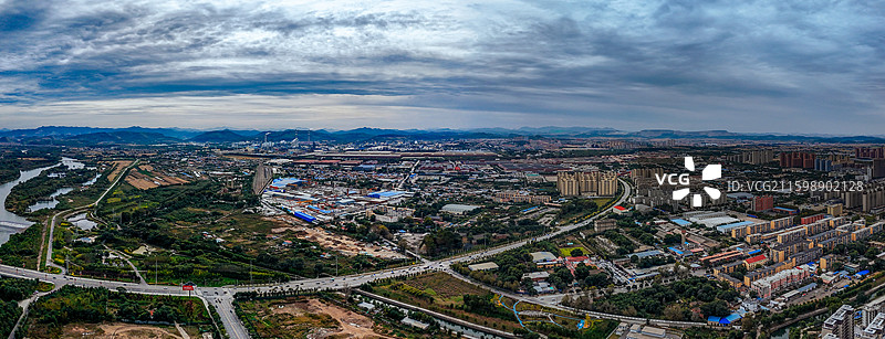 辽阳市 文圣区 太子河 河东广场 白塔公园 航拍 地标图片素材