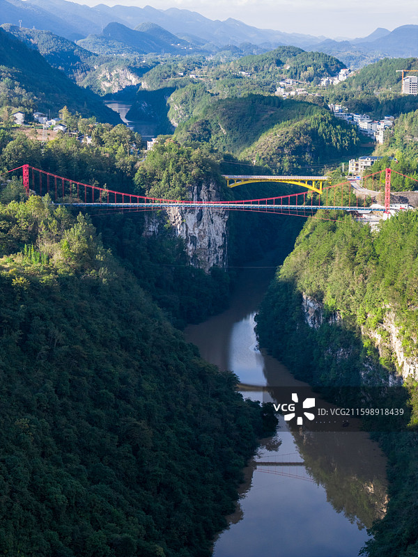 航拍湖北恩施野三河天然气管道线图片素材