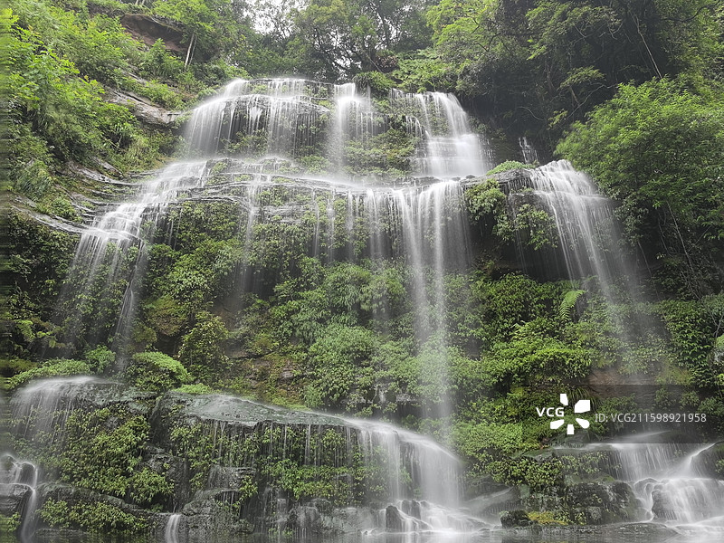 四川省邛崃市天台山所拍摄瀑布图片素材