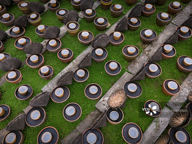 泸州市合江先市酱油作坊露天晾晒场图片素材