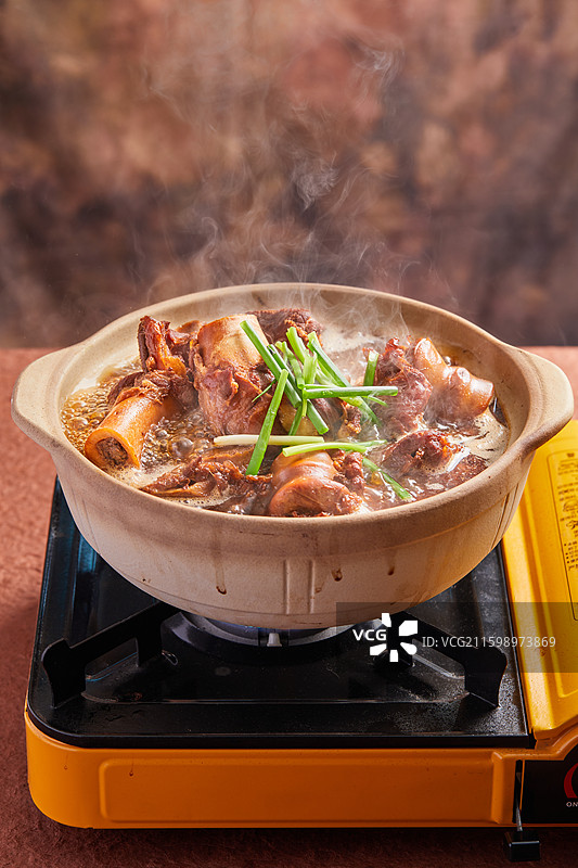 牛筒骨火锅图片素材