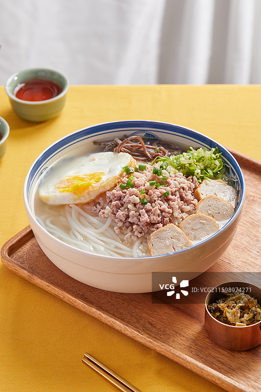 鲜土猪肉沫米粉图片素材