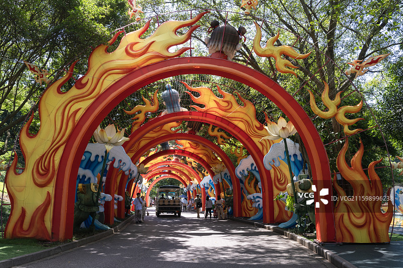 南宁市青秀山风景名胜旅游区夜花园的绚烂造型风景图片素材