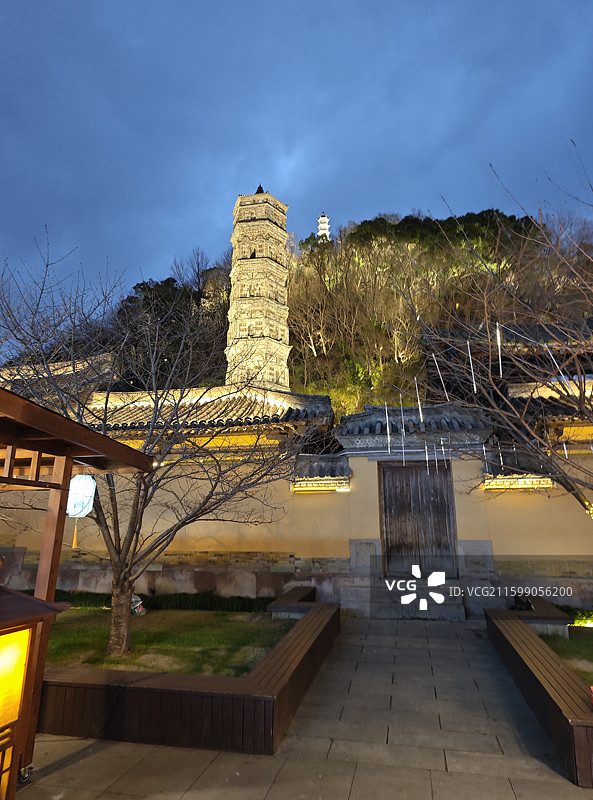台州府城台州古城临海古城古代城防夜景古塔图片素材