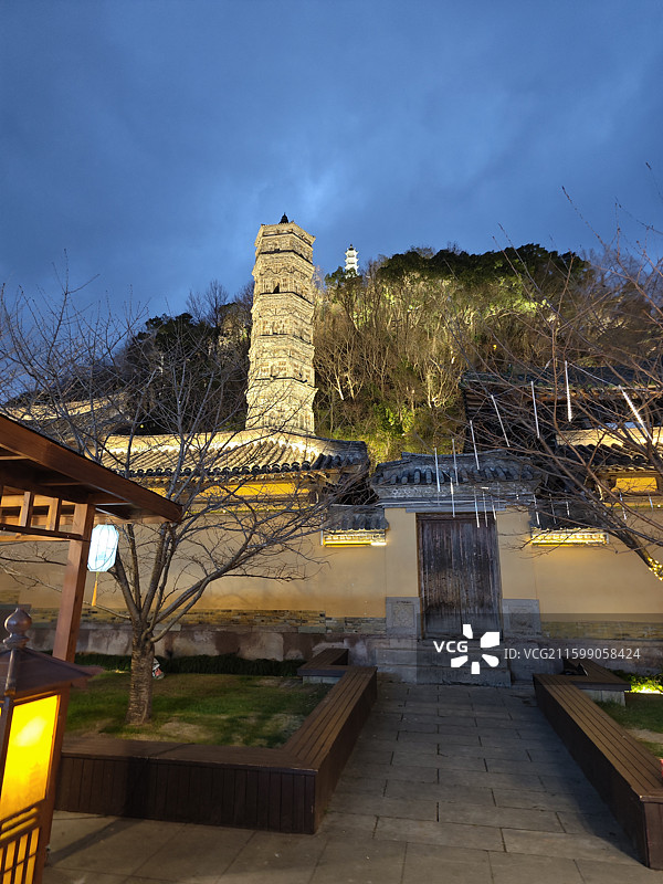 台州府城台州古城临海古城古代城防夜景古塔图片素材