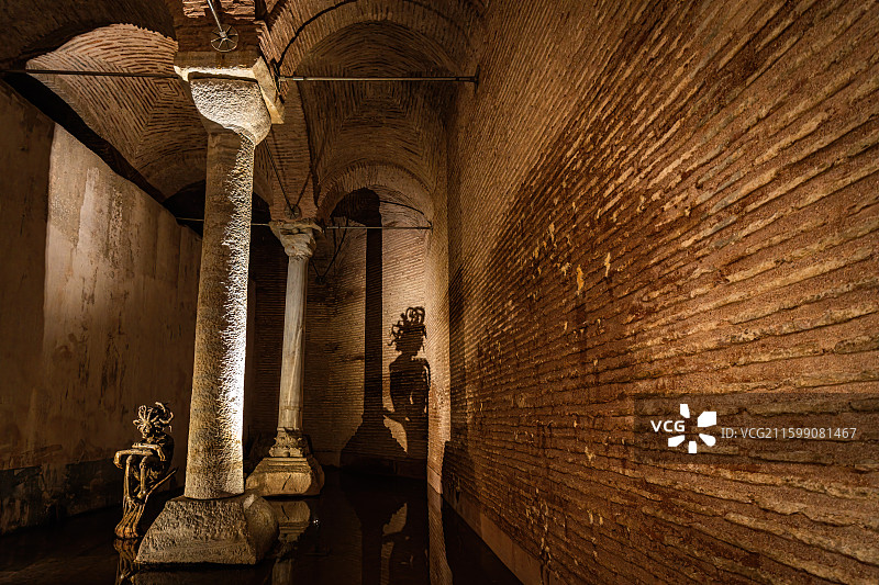 土耳其伊斯坦布尔耶莱巴坦地下水宫图片素材