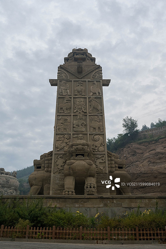 绥德石雕之世界最大石狮子图片素材