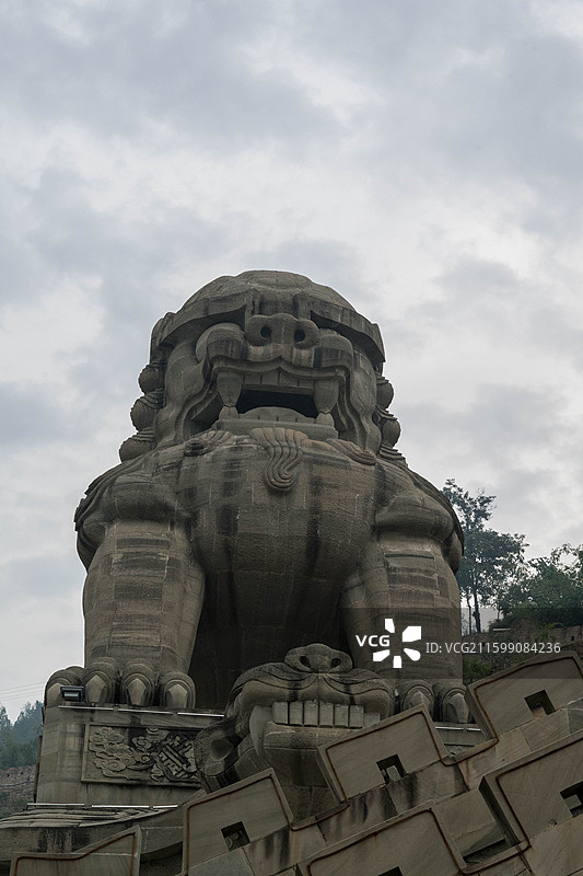绥德石雕之世界最大石狮子图片素材