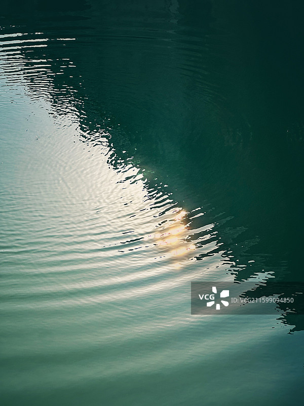 水面——南京逸仙桥图片素材