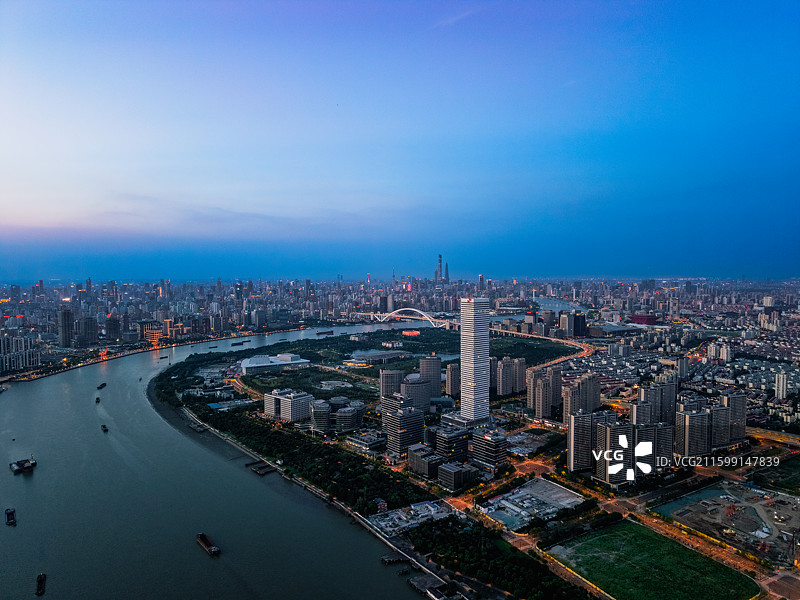 航拍上海浦东新区世博地区城市天际线图片素材