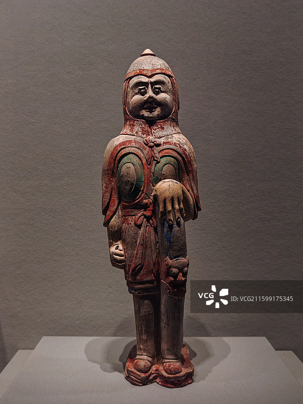 按盾武士俑 北齐河清元年（562年）山西寿阳县贾家庄村厍狄回洛墓出土 山西博物馆图片素材