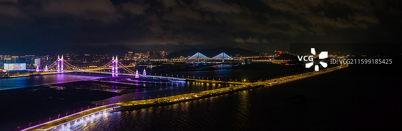 浙江舟山港岛大桥、茶山大桥登跨海大桥夜景全景图图片素材