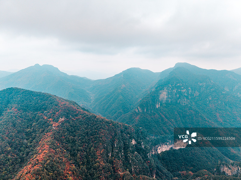 秋季郑州巩义长寿山达西沟云海航拍图图片素材