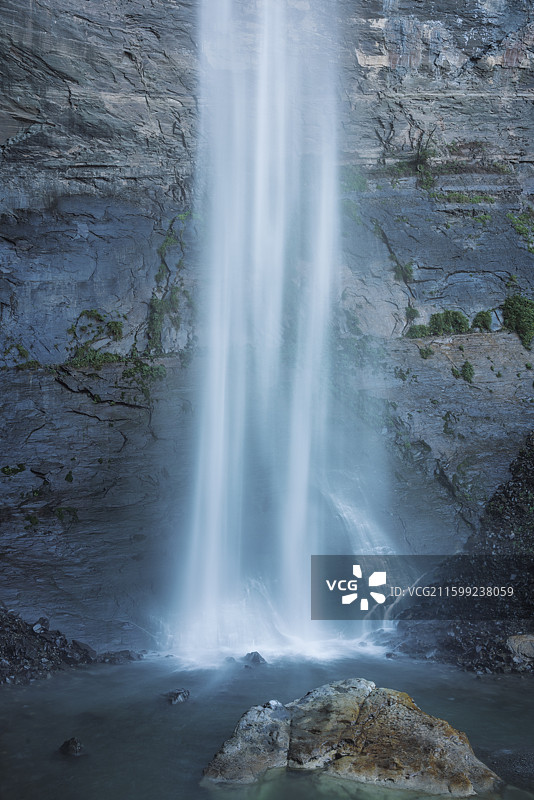 贵州毕节市纳雍县吊水岩瀑布长曝光流水图片素材