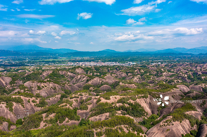 航拍湖南岳阳平江县石牛寨丹霞地貌图片素材