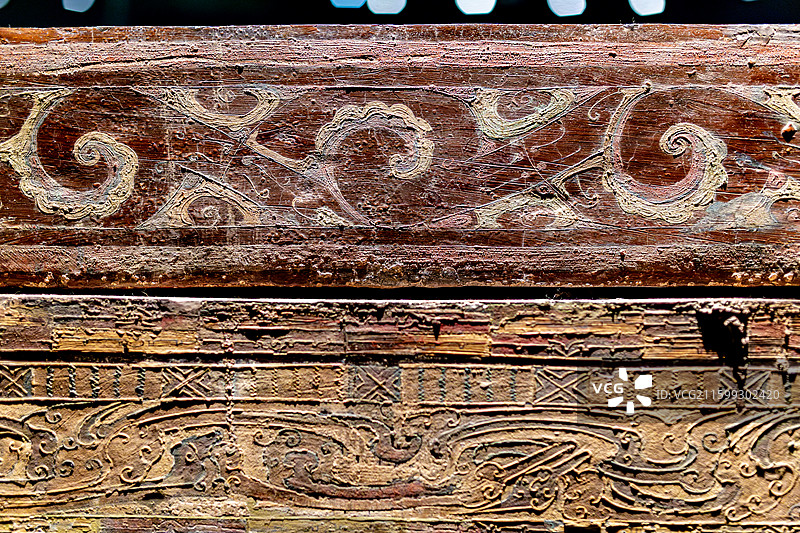 湖南省博物馆藏西汉马王堆一号墓木棺椁黑地彩绘棺图片素材