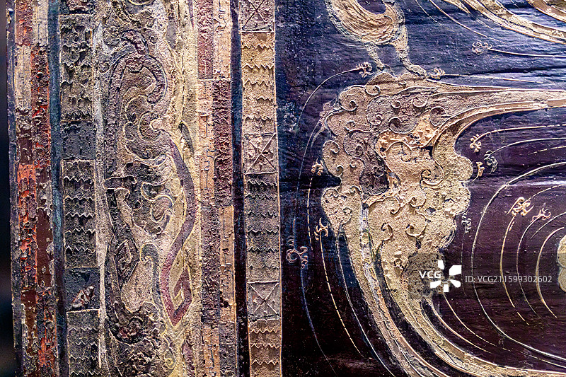 湖南省博物馆藏西汉马王堆一号墓木棺椁黑地彩绘棺图片素材