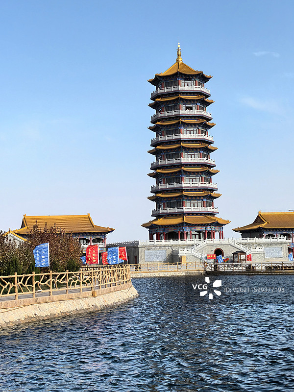 甘肃金塔胡杨林—胡杨楼图片素材