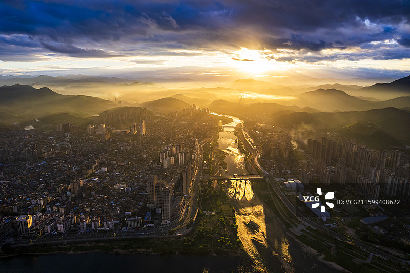 福建建瓯，城区松溪流域日出风光图片素材