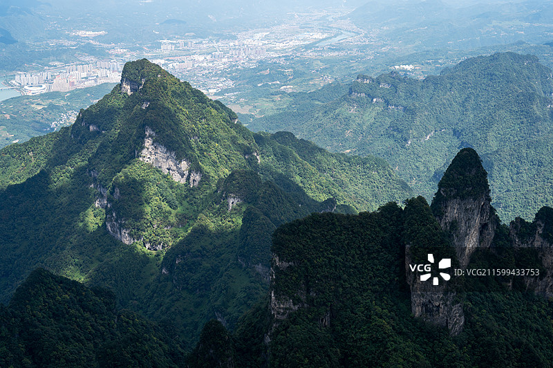 高空俯瞰张家界天门山图片素材