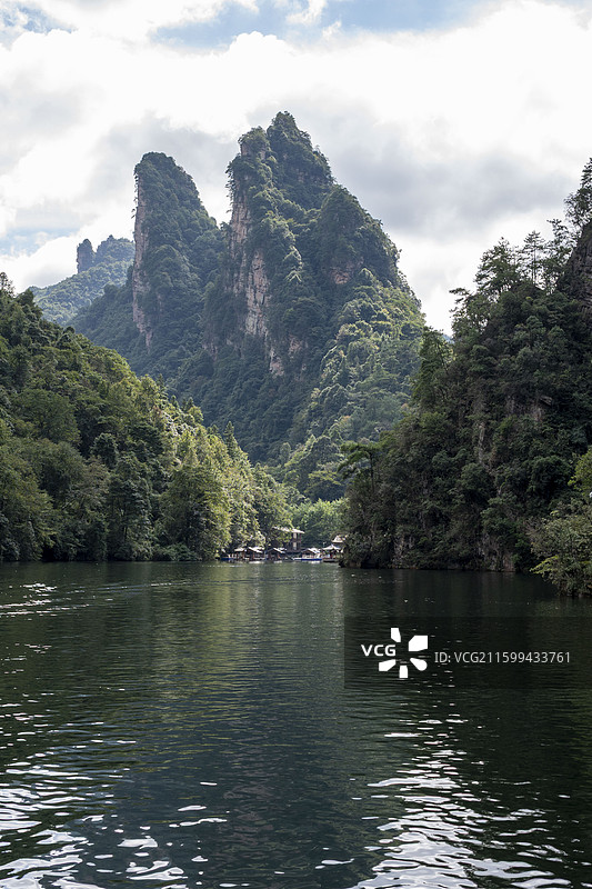 张家界宝峰湖中国山水图片素材