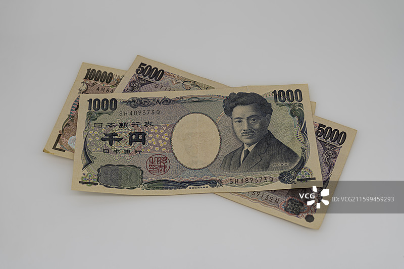 三张大额日元纸币-一万日元五千日元一千日元图片素材