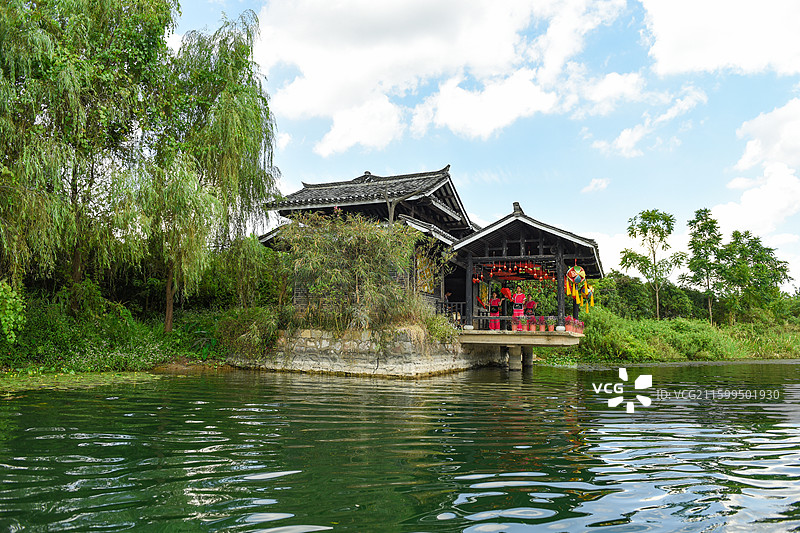 世外桃源景区水上戏台风光图片素材
