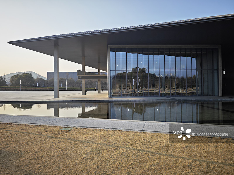 玉鸟集大屋顶良渚文化艺术中心安藤忠雄建筑设计图片素材