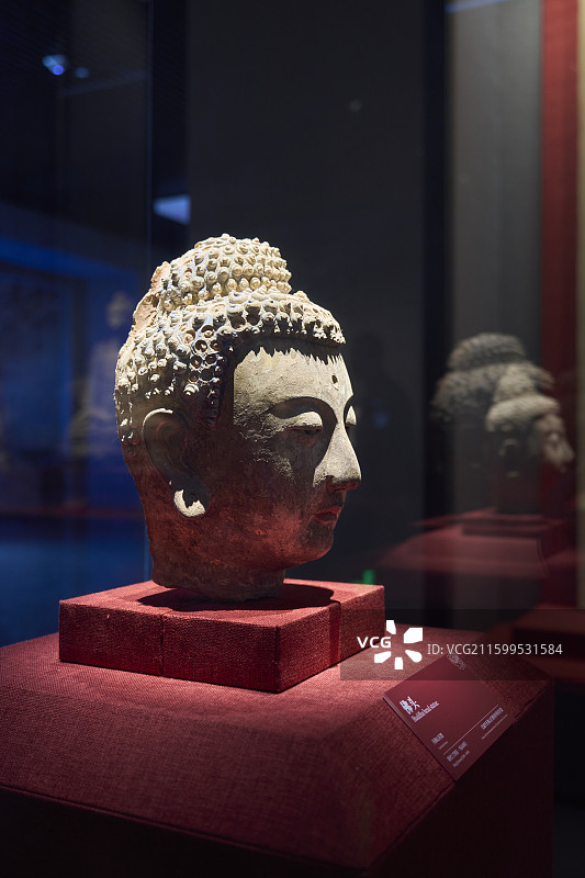 天梯山石窟佛头图片素材